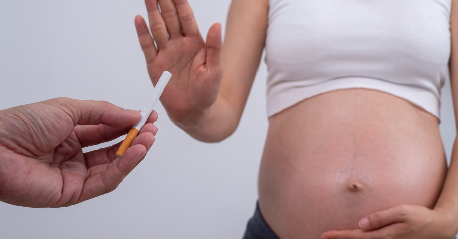 O tabagismo durante a gravidez representa um risco significativo para a saúde da gestante e do feto.